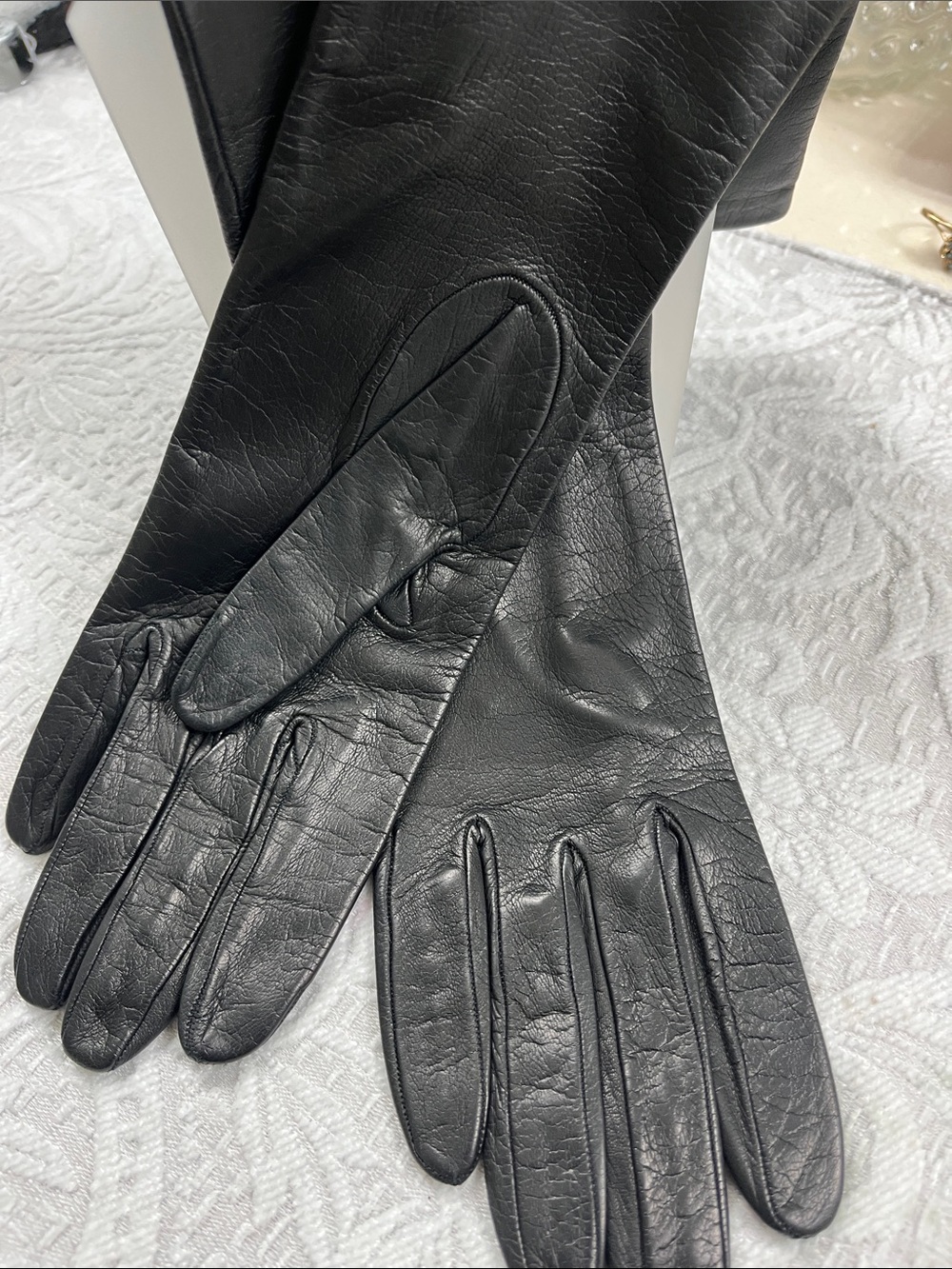 RARE Find from my private collection! 1950’-1960’s 3/4 Black Leather Gloves